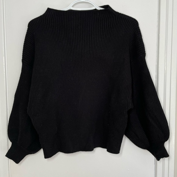 Line & Dot Balloon Sleeve Sweater size S - Picture 2 of 5